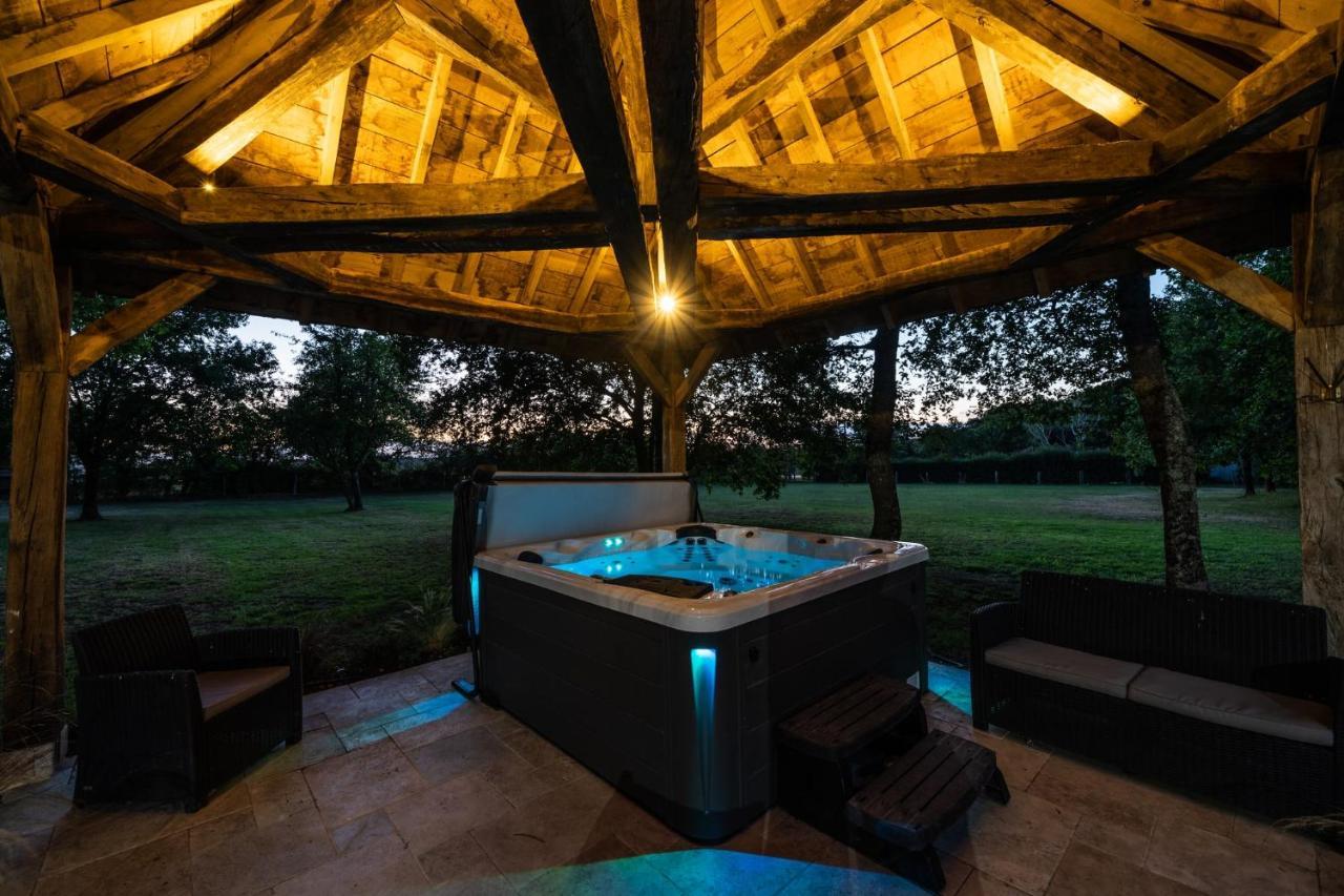 La Grange De Leonie, Chambres D'Hotes Avec Piscine Et Spa Mery-sur-Cher Exterior photo